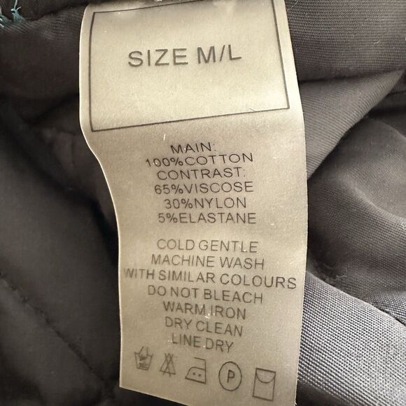 Maniere De Voir Women’s Black Diamond Pattern Button Front Jacket Size M/L - Picture 8 of 9